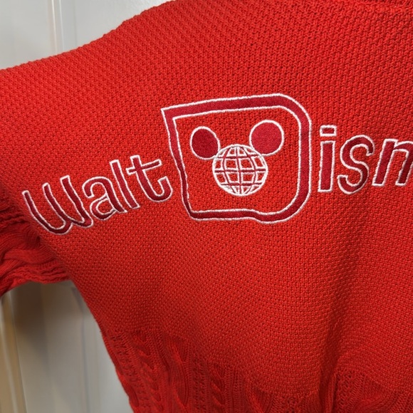 Disney World 2023 Unisex XL Red Crochet Knit Holiday Embroidered Spirit Jersey - Picture 8 of 14